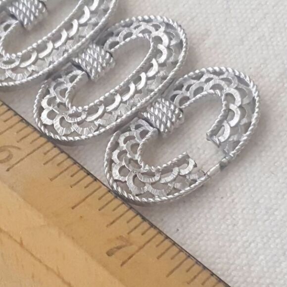 VINTAGE CROWN TRIFARI SIGNED SILVERTOWN BRACELET - Picture 7 of 9